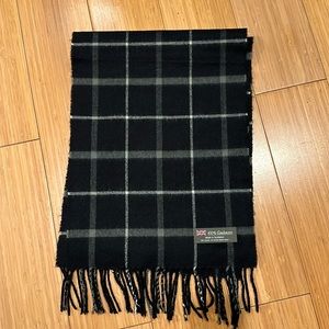 Cashmere scarf